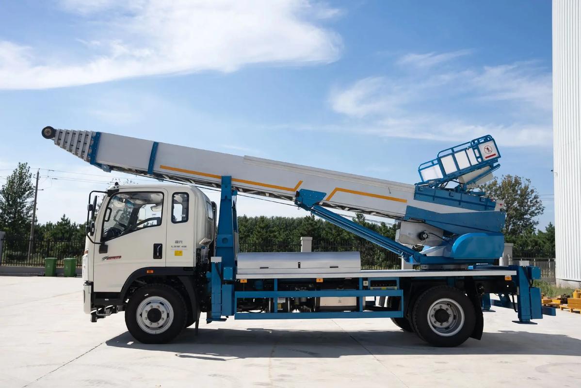 顺德云梯上料车租赁费用