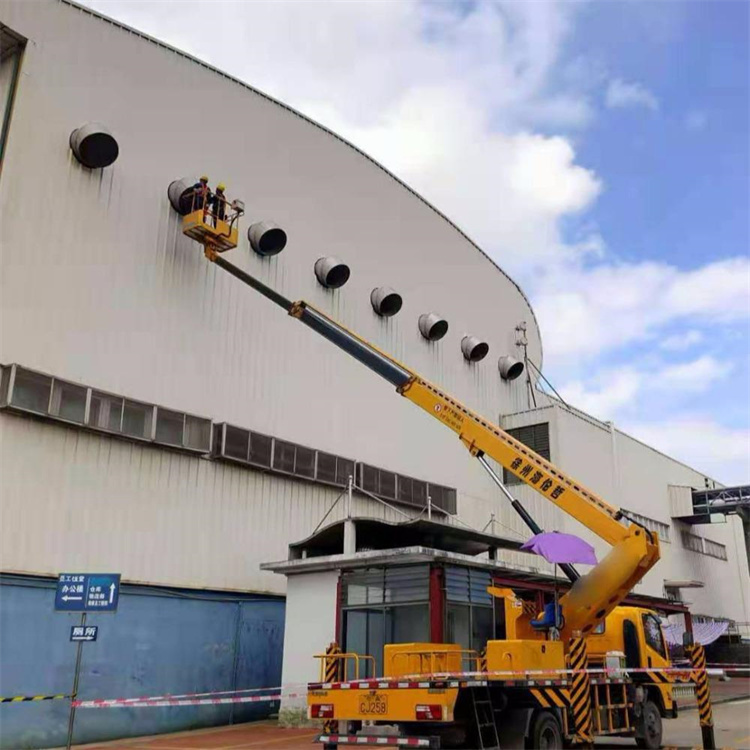 顺德高空作业车出租服务：专业广告牌安装解决方案