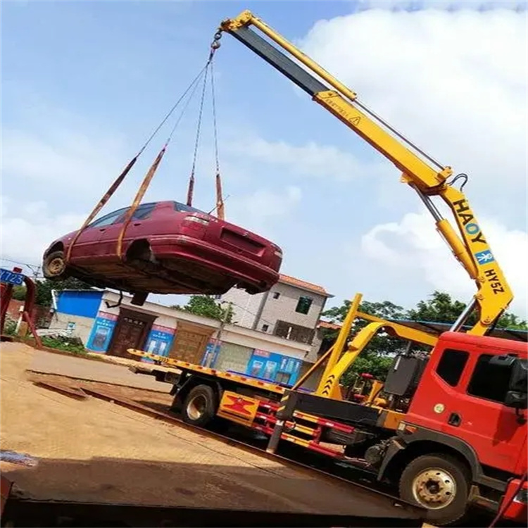 顺德吊车吊汽车的正确方法